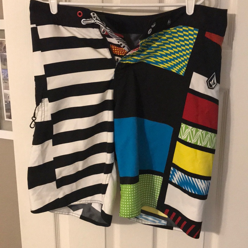 Volcom boardshorts multicolored
